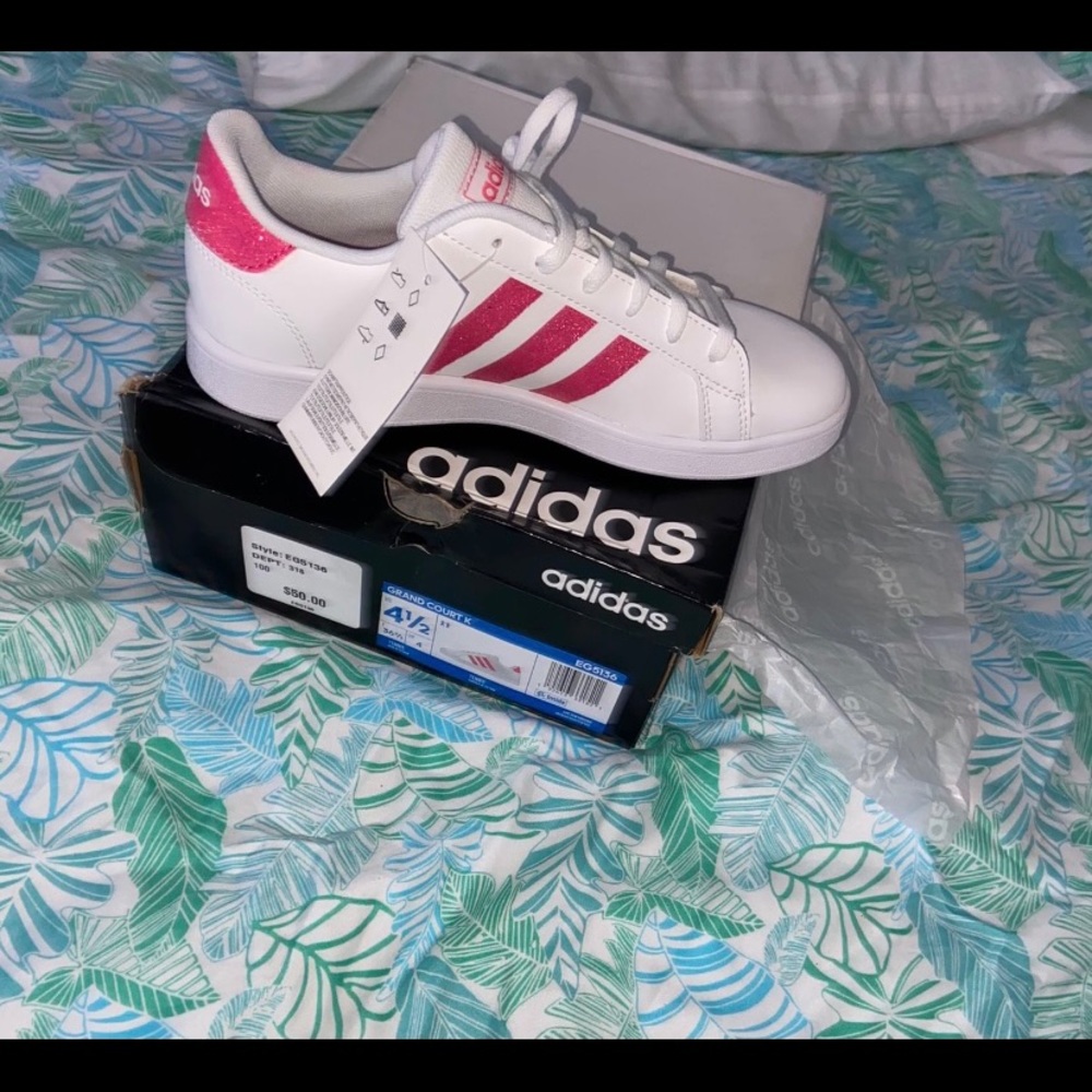 Shoe